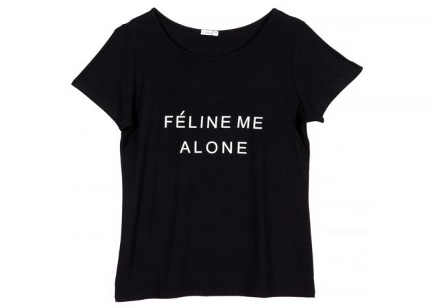 Feline Me Alone T-shirt: Δικό σου με ένα “κλικ