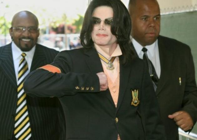 Ο Michael Jackson ζει; Η σοκαριστική viral φωτογραφία
