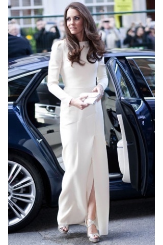 H Kate Middleton με Roland Mouret