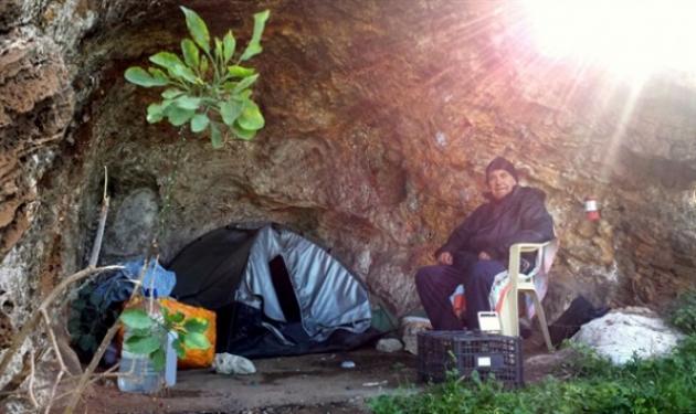 Ιστορία επιβίωσης: Άστεγος στο Ηράκλειο βρήκε καταφύγιο σε σπηλιά!