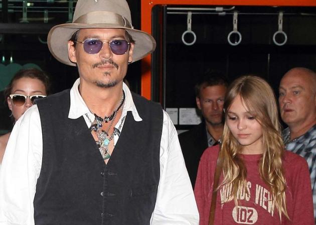 Johnny Depp – Vanessa Paradis: Η κούκλα κόρη τους έγινε εξώφυλλο!