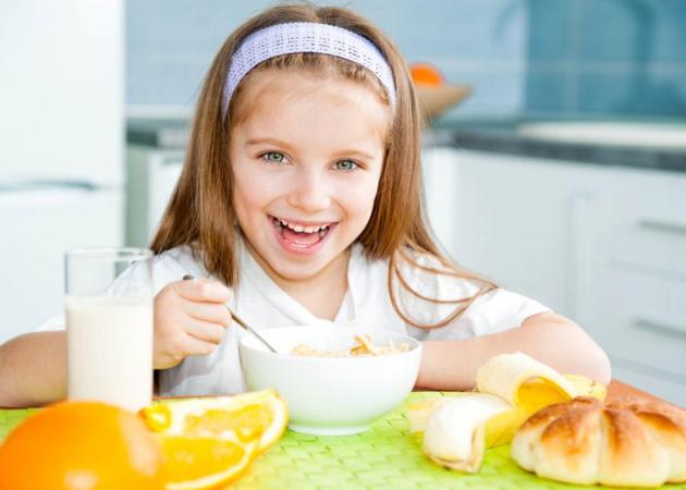 Σχολική διατροφή: Τι πρέπει να τρώει ένας μικρός μαθητής; Οι συμβουλές του ειδικού!