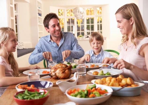7 λόγοι που πρέπει να τρώμε μαζί σαν οικογένεια!