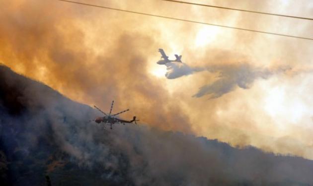 Κόλαση φωτιάς στη μαρτυρική Βιάννο – Κάηκαν σπίτια και άνθρωποι κατέληξαν σε νοσοκομεία