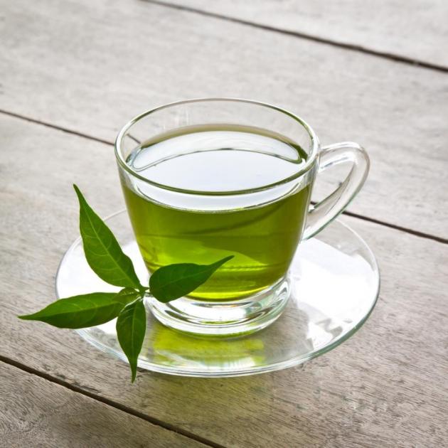 Κάψε λίπος πίνοντας πράσινο τσάι!