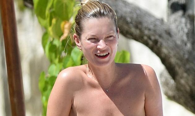 Kate Moss: κάνει ηλιοθεραπεία topless στην Τζαμάικα!