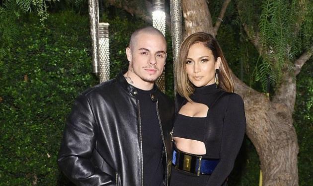 Jennifer Lopez: Αποκαλυπτική εμφάνιση με τον σύντροφό της!