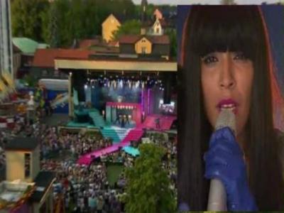 H νικήτρια της Σουηδίας όταν τραγουδούσε στο λούνα παρκ της χώρας της!