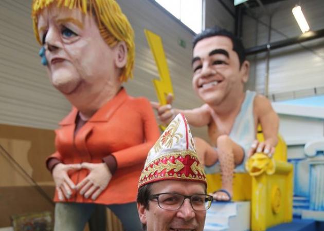 Τσίπρας – Μέρκελ: Έγιναν “πρωταγωνιστές” στα καρναβάλια Κολωνίας και Μάιντς