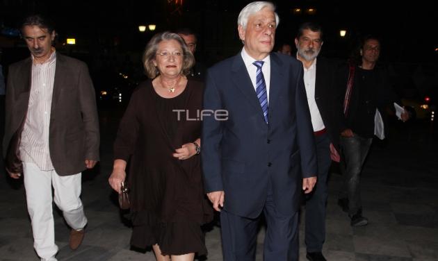 Προκόπης Παυλόπουλος: Σπάνια βραδινή έξοδος για τον Πρόεδρο της Δημοκρατίας και την σύζυγό του!