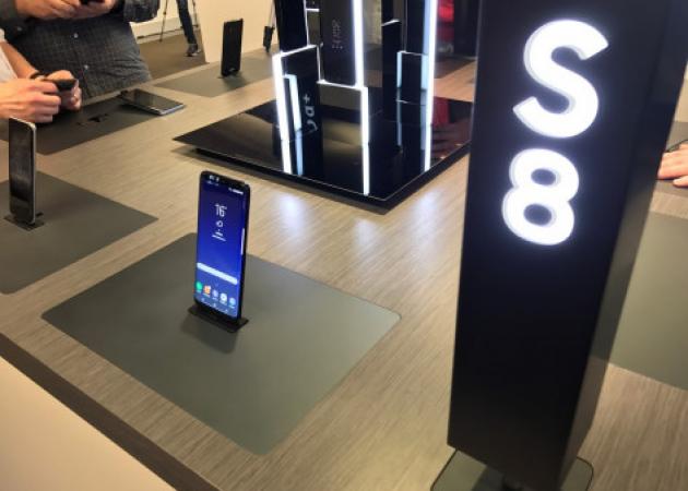 Η Samsung παρουσίασε το νέο Galaxy S8!