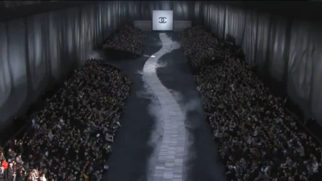 Το μοναδικό catwalk της Chanel!