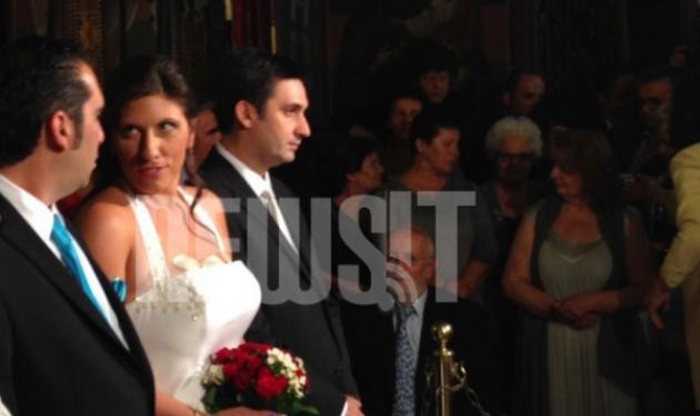 Δες τις πρώτες φωτογραφίες από το γάμο της Ζωής Κωνσταντοπούλου