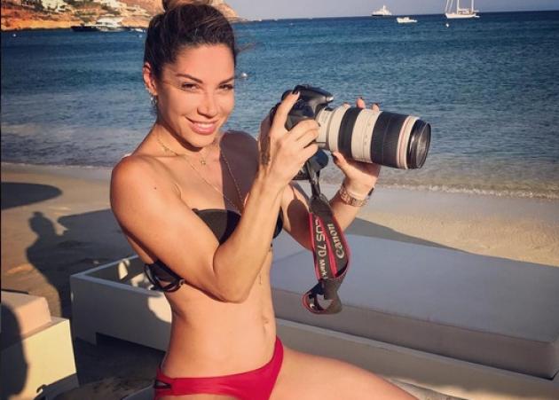 Μαριάντα Πιερίδη: Οι διακοπές στη Μύκονο και οι σέξι πόζες στο Instagram! [pics]