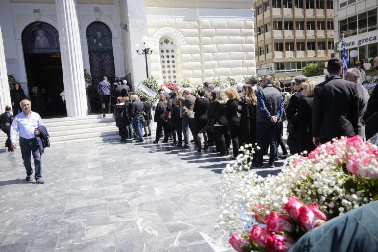 Στέλιος Σκλαβενίτης: Πλήθος κόσμου στην κηδεία του