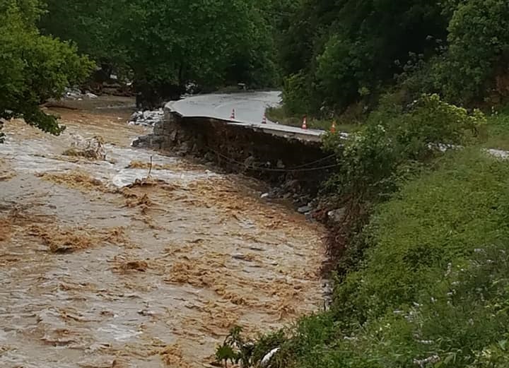 Απίστευτες εικόνες από την κακοκαιρία σε χωριά της Μαγνησίας! [pics]