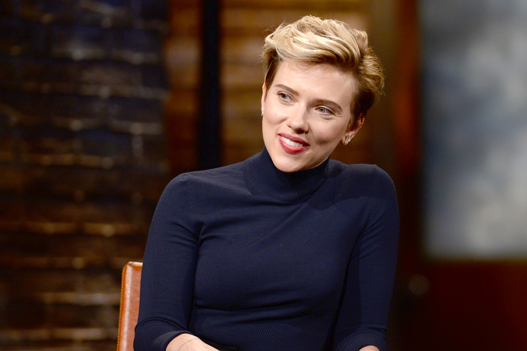 Η Scarlett Johansson “σπάει” την σιωπή της: “Δεν μπορούν πια να κρυφτούν πουθενά”