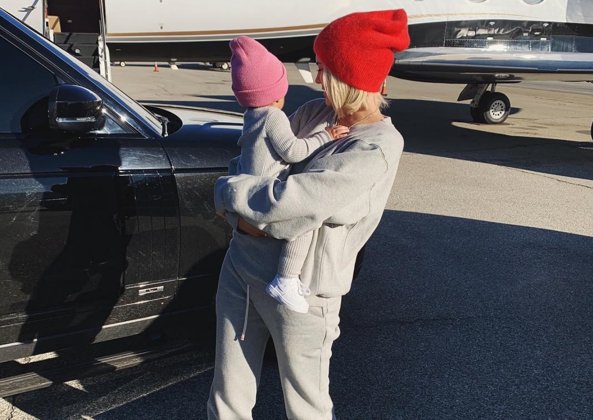 Kylie Jenner: Βόλτα στα χιόνια με την κόρη της! [pics,vid]