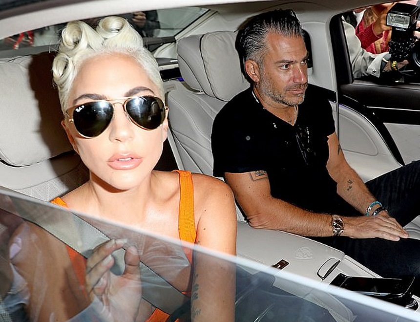 Χώρισε η Lady Gaga με τον αρραβωνιαστικό της λίγο πριν παντρευτούν;