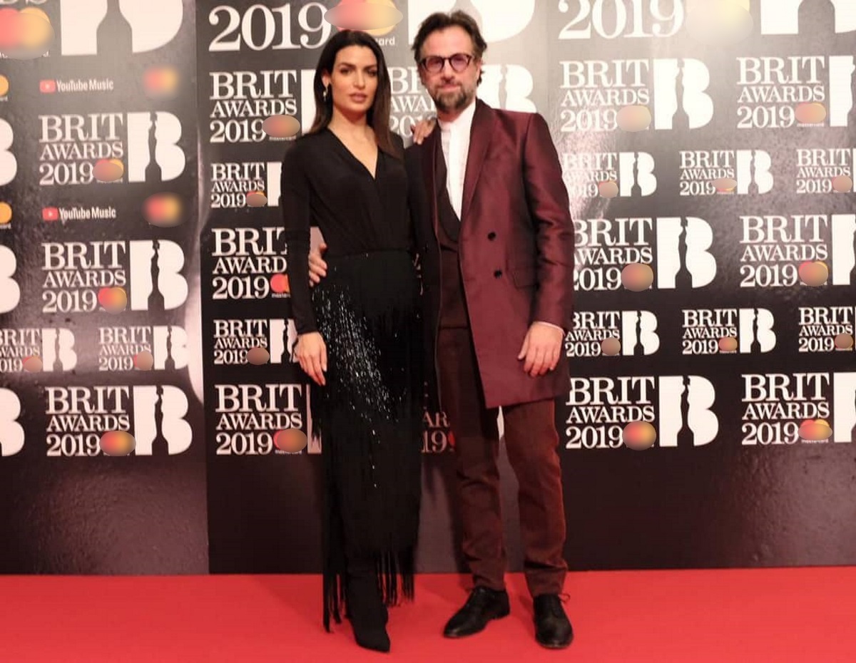 Τόνια Σωτηροπούλου – Κωστής Μαραβέγιας: Μαζί στο κόκκινο χαλί των Brit Awards στο Λονδίνο! [pics]