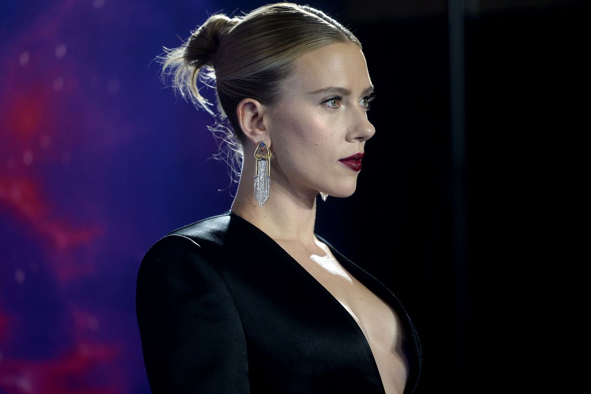 Scarlett Johansson: Υποστηρίζει τον Woody Allen παρά τις κατηγορίες για σεξουαλική κακοποίηση της κόρης του!