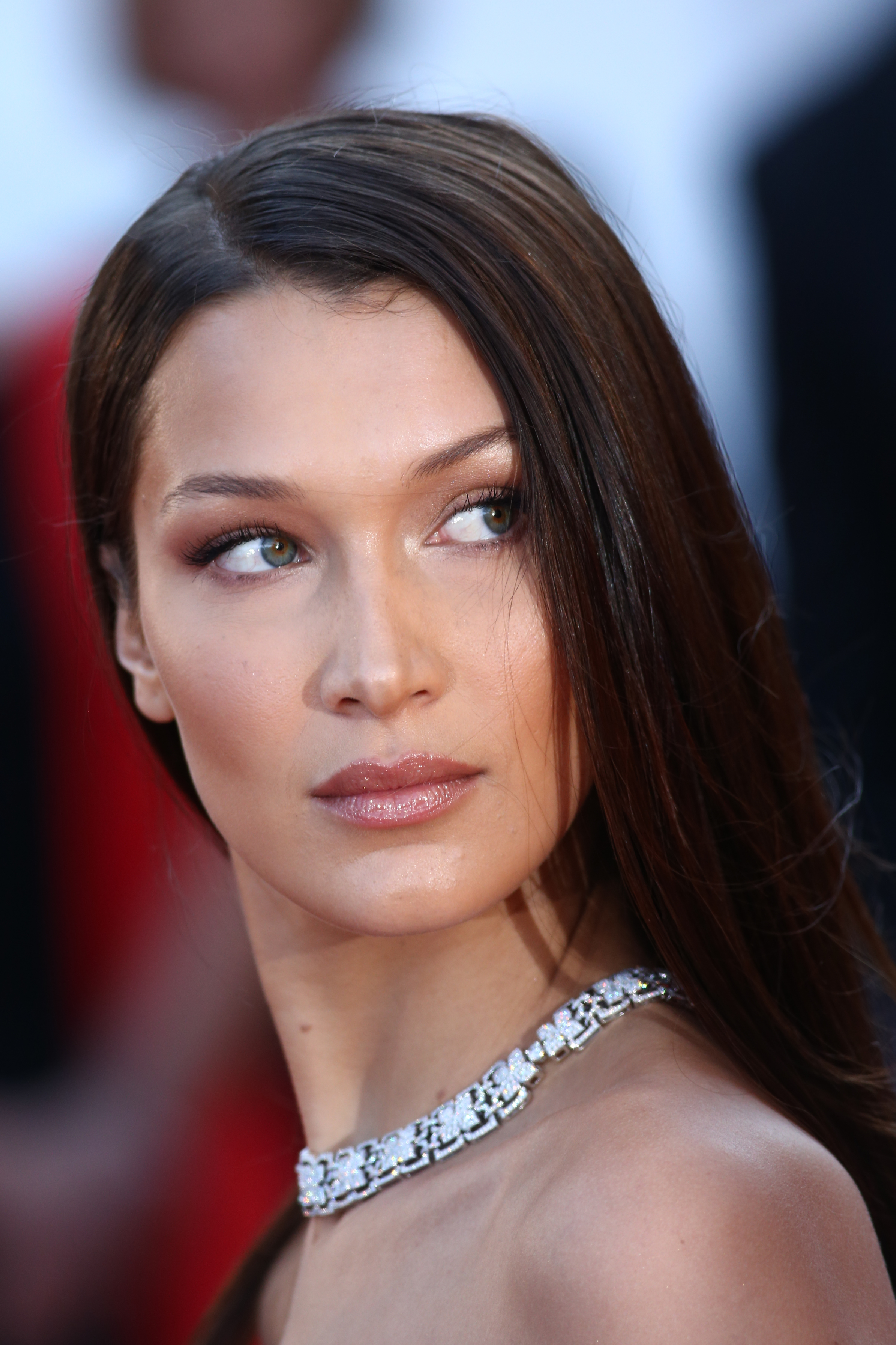 Έτσι είναι η Bella Hadid όταν έχει μόλις ξυπνήσει!