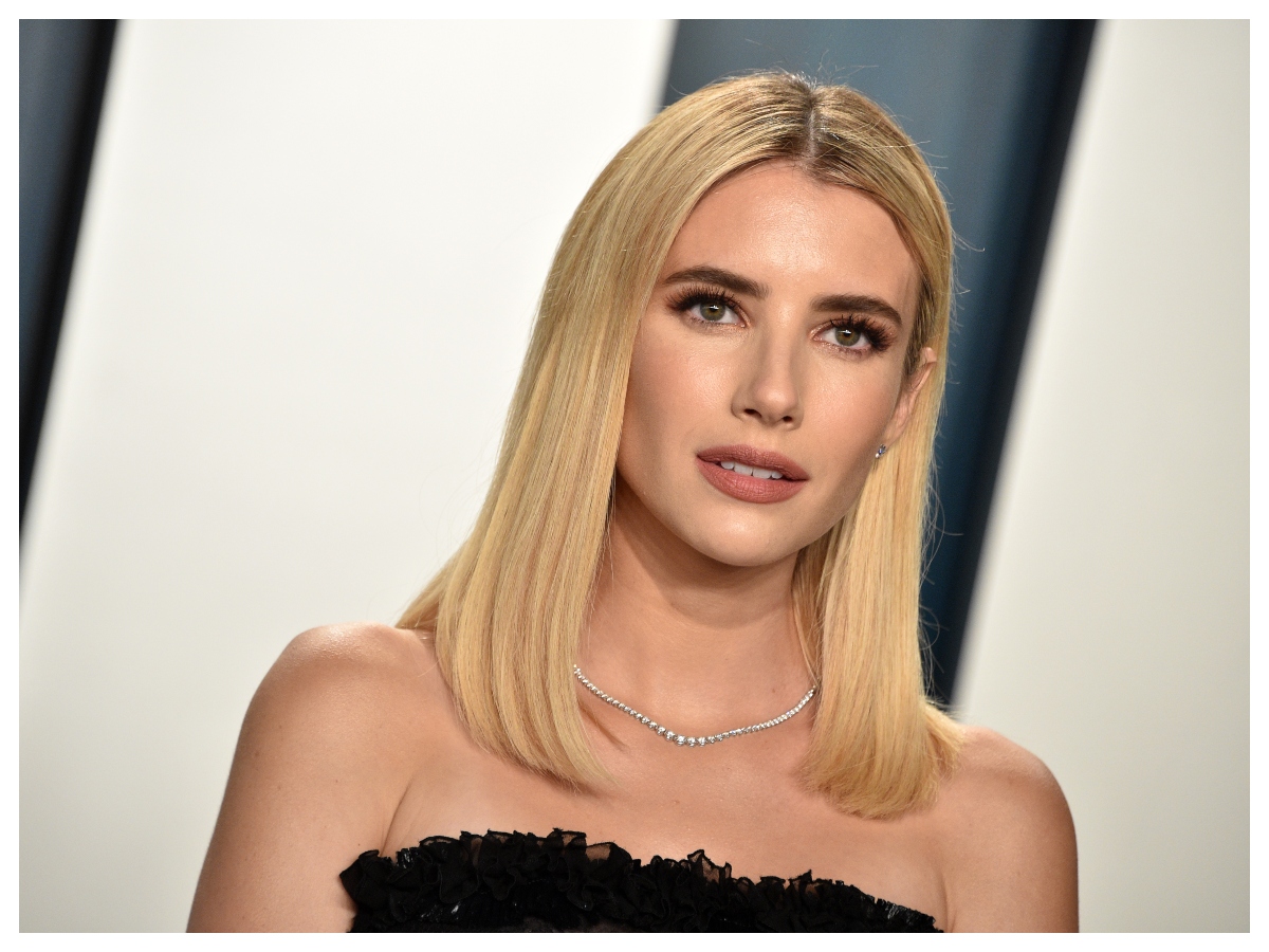 H Emma Roberts καστανή για τις ανάγκες φωτογράφισης