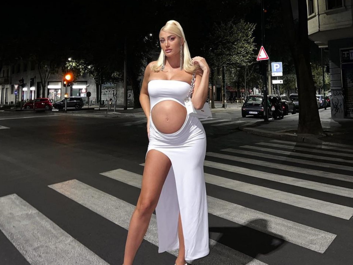 Ιωάννα Τούνη: Η hot εμφάνισή της στον έβδομο μήνα της εγκυμοσύνης της για το Halloween – Φωτογραφίες και βίντεο