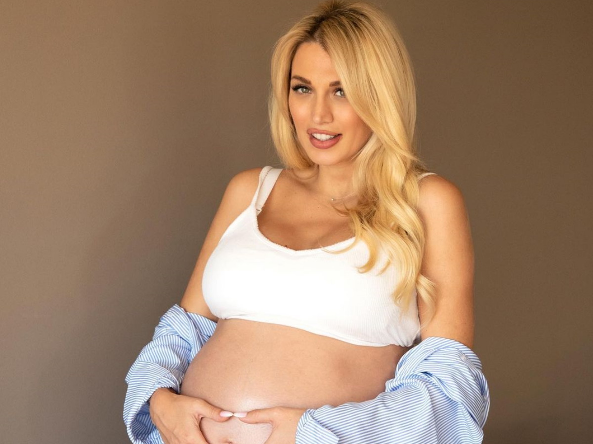 Κωνσταντίνα Σπυροπούλου: Οι αδημοσίευτες φωτογραφίες της σε προχωρημένη εγκυμοσύνη