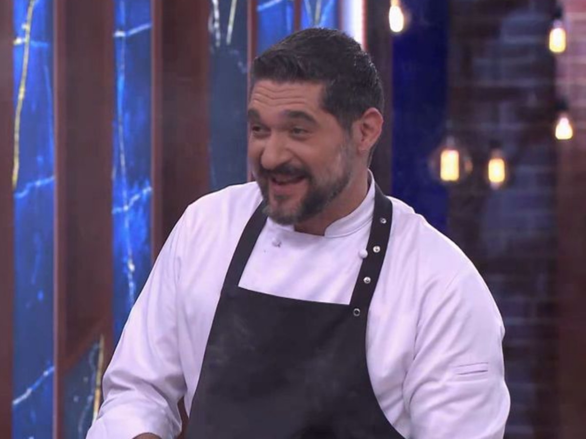 MasterChef: Το ατύχημα του Πάνου Ιωαννίδη στην κουζίνα – «Παιδιά, δεν κλείνει»