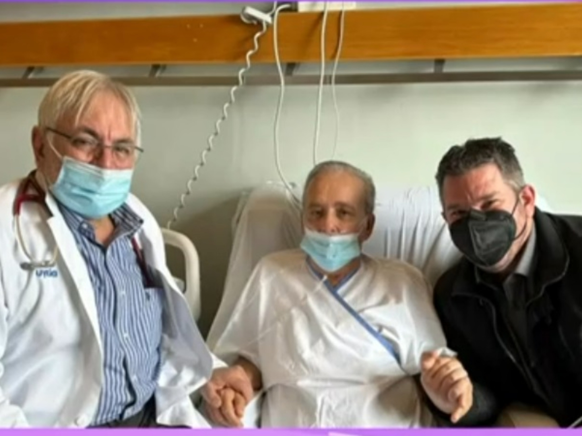 Ανδρέας Μικρούτσικος: Το πρώτο μήνυμα και οι φωτογραφίες μέσα από το νοσοκομείο