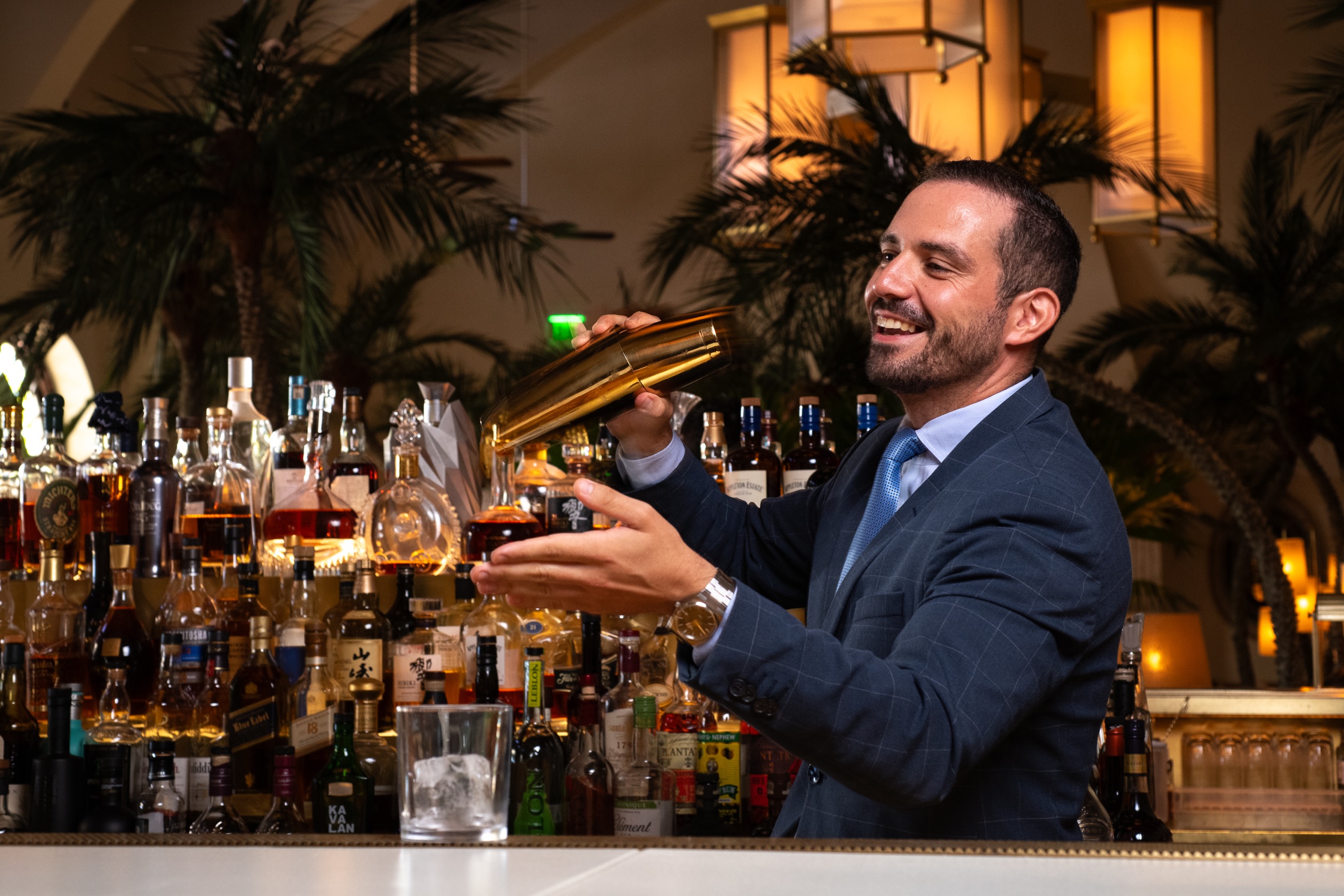 6 Four Seasons Bars, 3 Ήπειροι: Το Avra υποδέχεται εμβληματικά bar talents για μια αξέχαστη party βραδιά στο κέντρο της Αθήνας