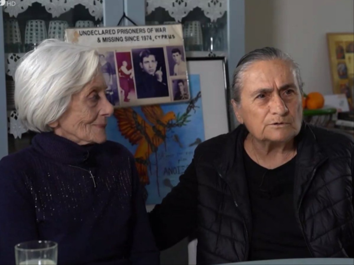 Χαρίτα Μάντολες: «Έζησα ένα δράμα αλλά δεν είμαι ηρωίδα» – Ποια είναι η γυναίκα σύμβολο της κυπριακής τραγωδίας του 1974