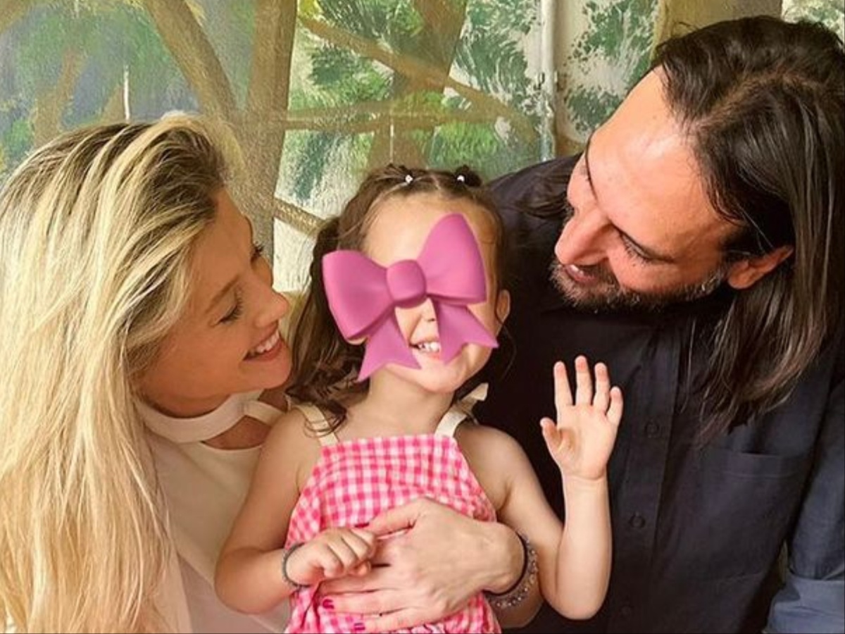 Κωνσταντίνα Κομμάτα – Γιώργος Σαμαράς: Η κόρη τους έγινε τριών ετών – Η σπάνια οικογενειακή φωτογραφία