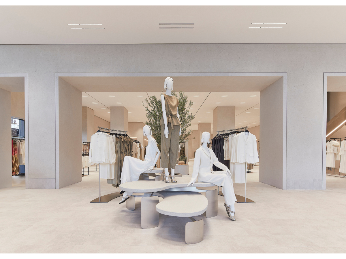 To νέο Zara flagship store άνοιξε τις πόρτες του στον Πύργο του Πειραιά
