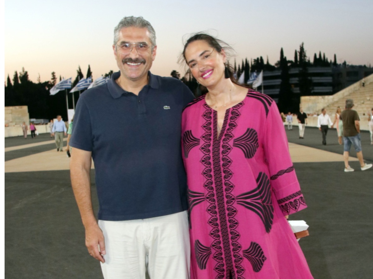 Νόνη Δούνια: Σπάνια βραδινή έξοδος με τον σύζυγό της
