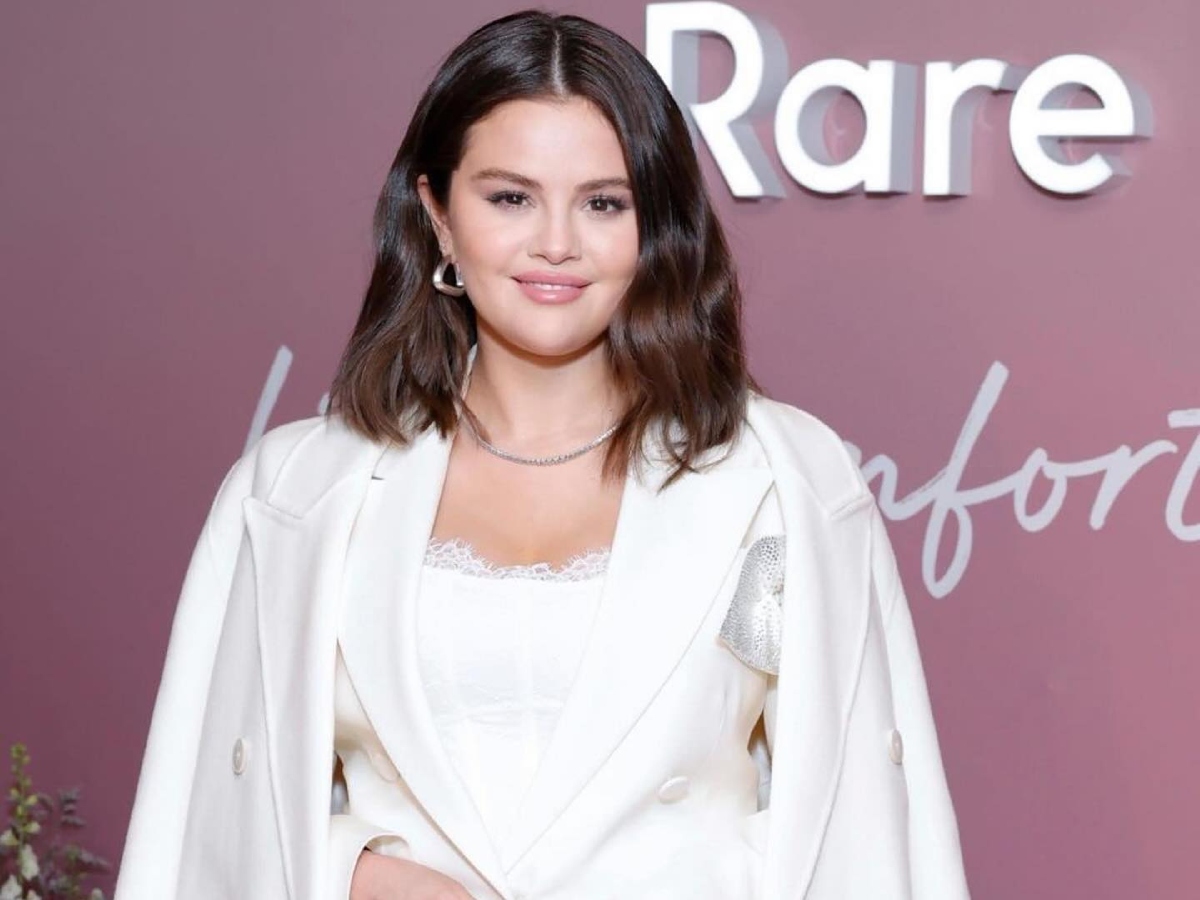 Selena Gomez: Το sharp liner look της είναι τέλεια ιδέα για τη βραδινή σου έξοδο