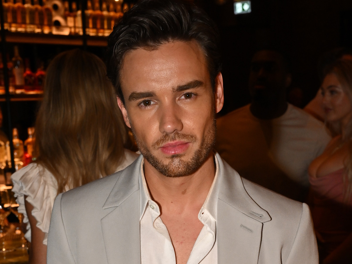 Liam Payne: Σοκάρουν οι εικόνες από το δωμάτιο του ξενοδοχείου – Υπολείμματα κεριών, ναρκωτικά και μία σπασμένη τηλεόραση