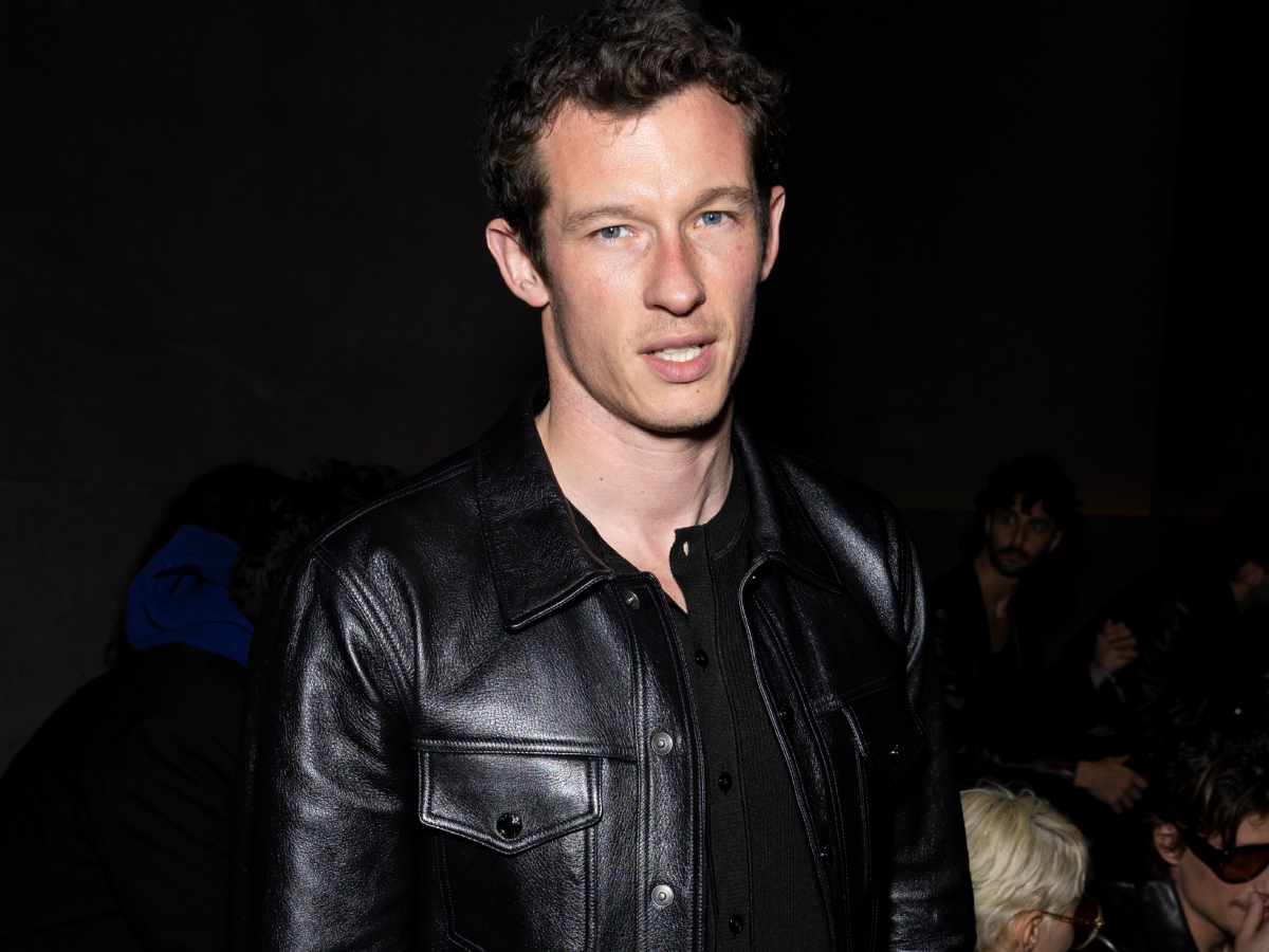 Callum Turner: Το αγόρι της Dua Lipa είναι ο νέος ambassador του οίκου Louis Vuitton