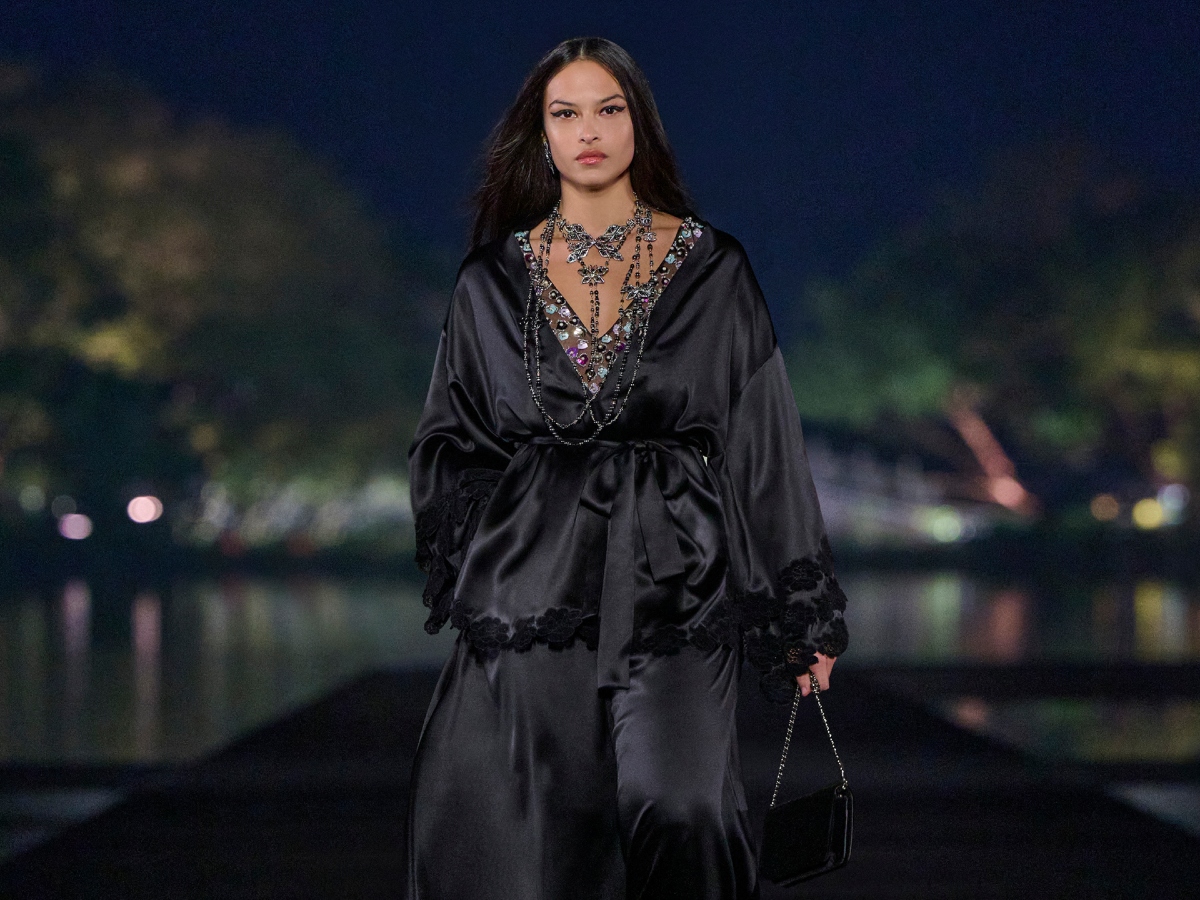 Chanel Metiers d’ Art Show 24/25: Τα soft dark beauty looks είναι εμπνευσμένα από το μαγικό σκηνικό που παρουσιάστηκε η συλλογή