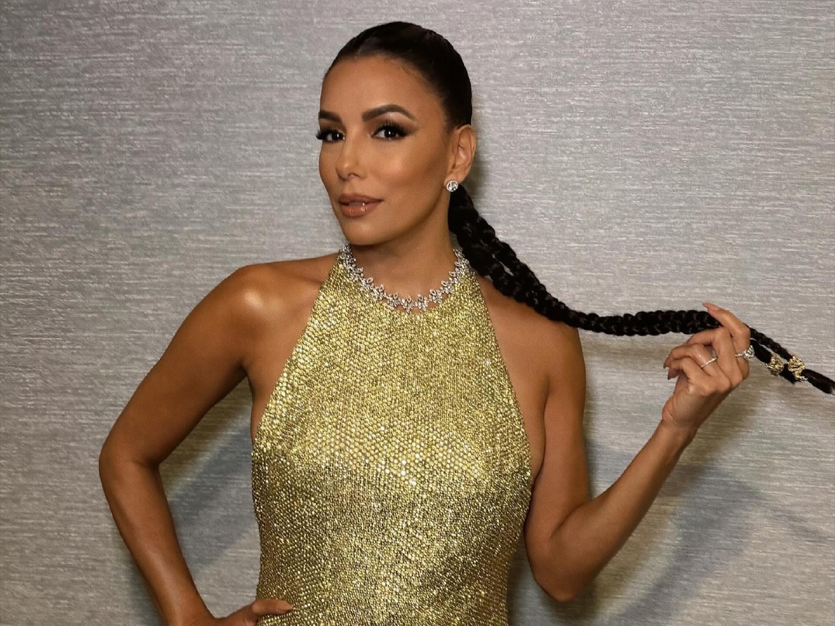 Eva Longoria: Το glam 90’s updo της είναι τέλεια ιδέα για το ρεβεγιόν των Χριστουγέννων