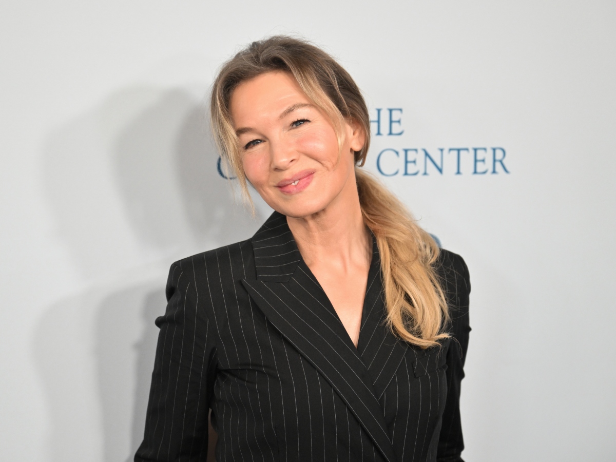 Renee Zellweger: Στην τελευταία της φωτογράφηση με νέο συγκλονιστικό pixie  που είναι και επίσημα η μεγαλύτερη τάση της χρονιάς