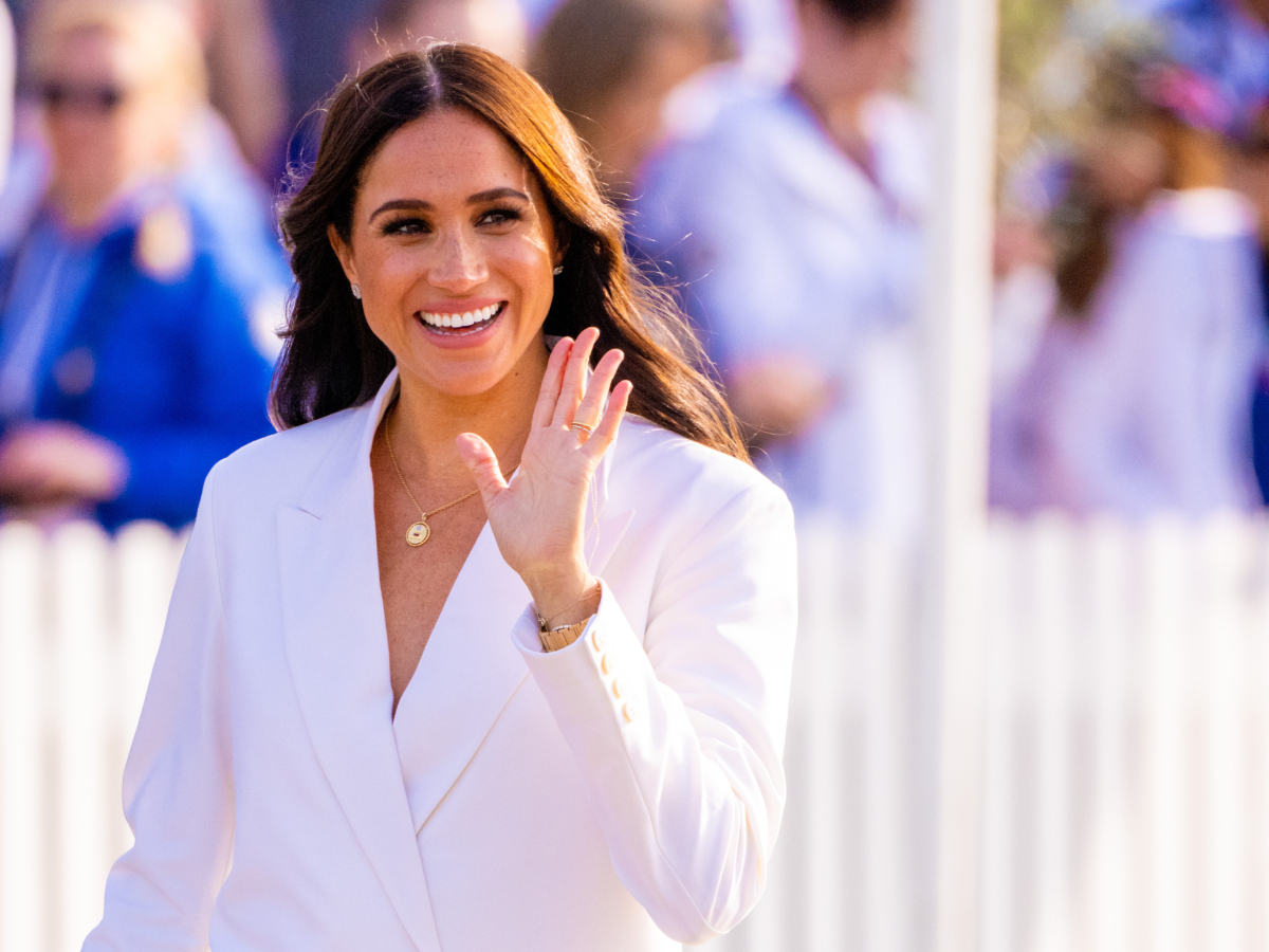 Meghan Markle: Επιστρέφει στο Instagram με total white look και video που τράβηξε ο πρίγκηπας Harry!