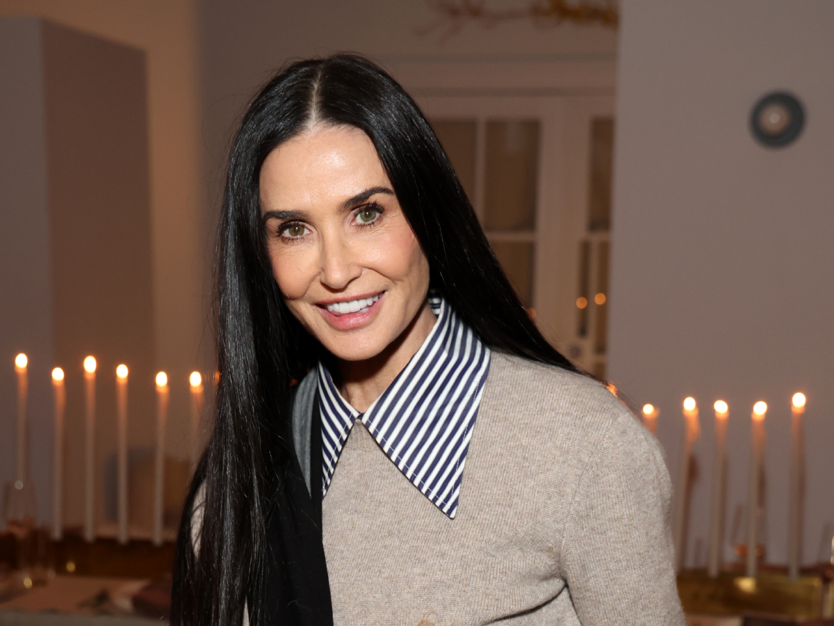 Το απόλυτο weekend style εμπνευσμένο από τη Demi Moore