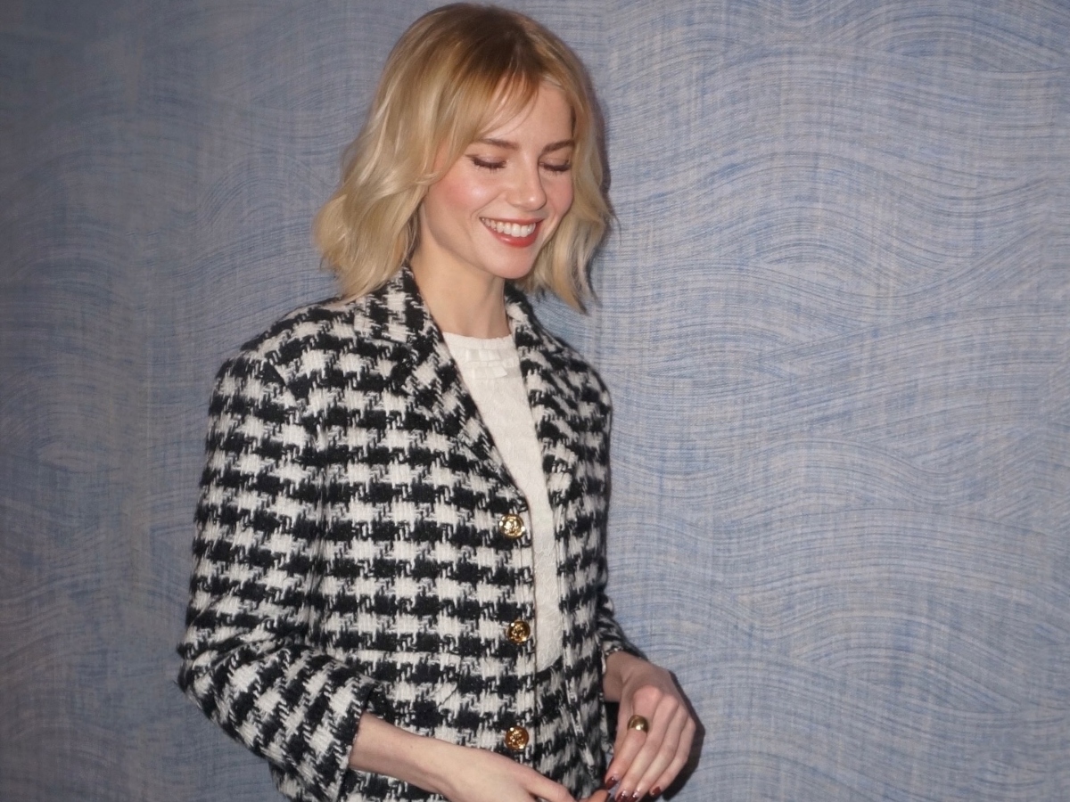 Lucy Boynton: Δεν θα σταματήσει ποτέ να μας εκπλήσσει με τα make up looks της – το τελευταίο είναι πραγματικό έργο τέχνης