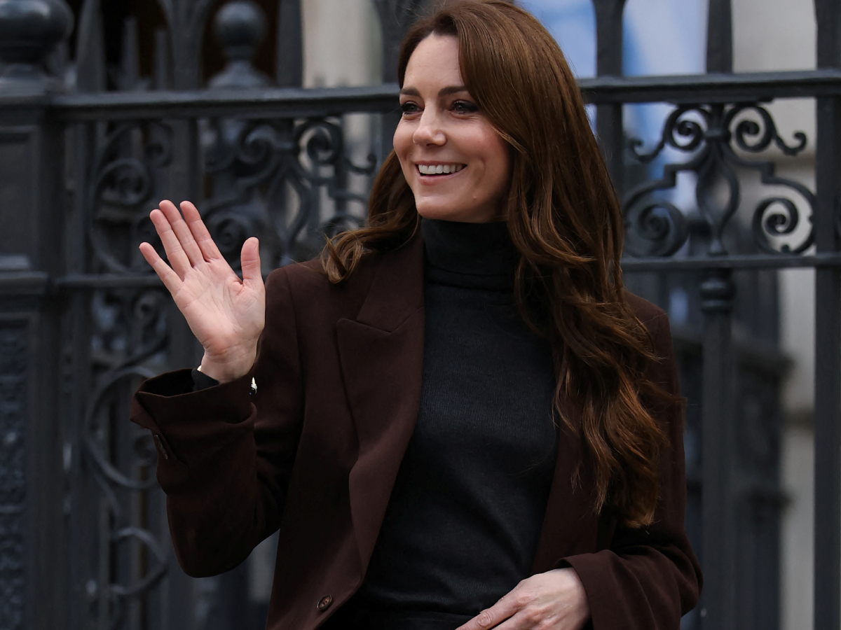 Kate Middleton: Ακολουθεί τα μεγαλύτερα fashion trends χωρίς να χάνει το προσωπικό της style!